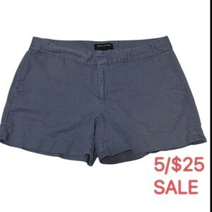 Banana Republic Linen Blend Shorts Size 10
5/$25 SALE